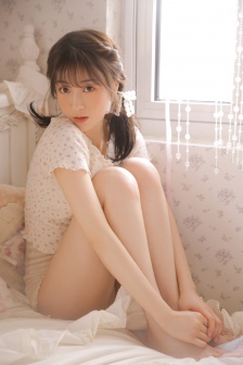 明星专题：邓丽盈